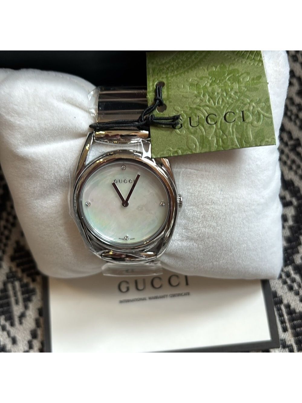 🔥NEW GUCCI Quiet Luxury Crystal Mother-of-Pearl Watch w Authenticity Cert. NWT